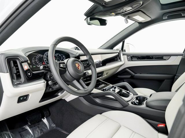 New 2026 Porsche Cayenne Coupe image 4
