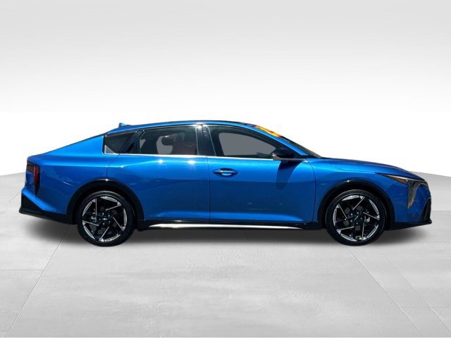 Used 2025 Kia K4 GT-Line w/ GT-Line Premium Package FWD image 3