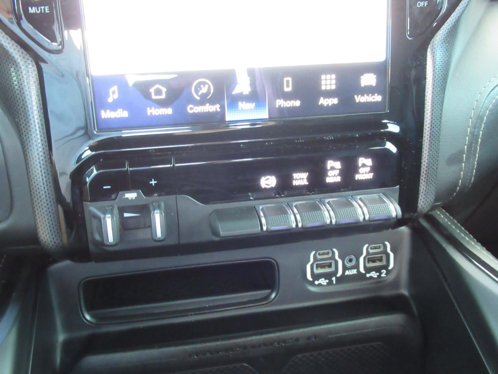 Used 2022 RAM 2500 Limited AWD/4WD image 29