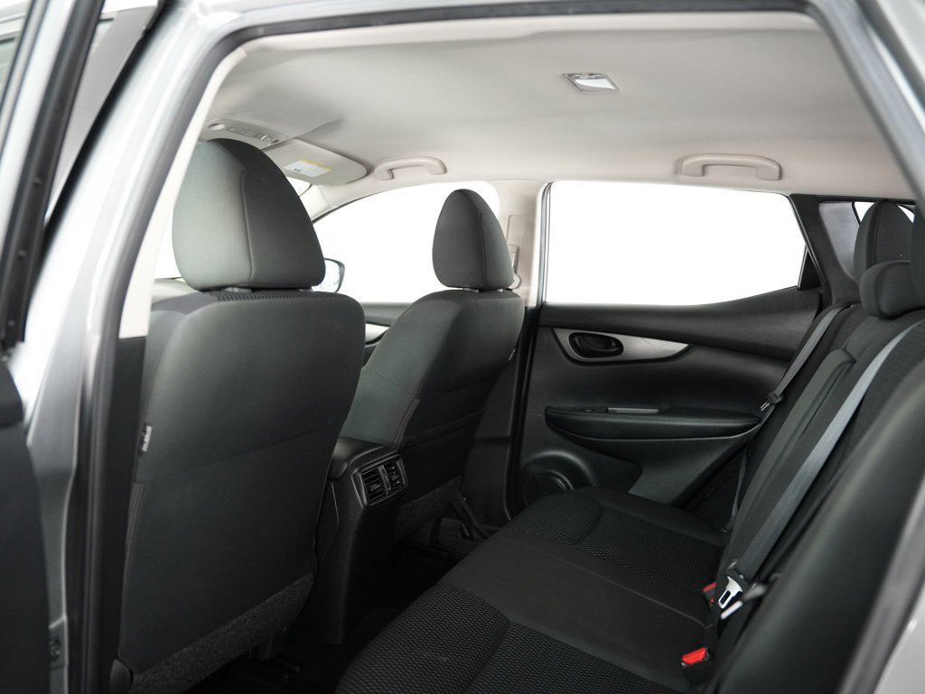 Used 2018 Nissan Rogue Sport S FWD image 30