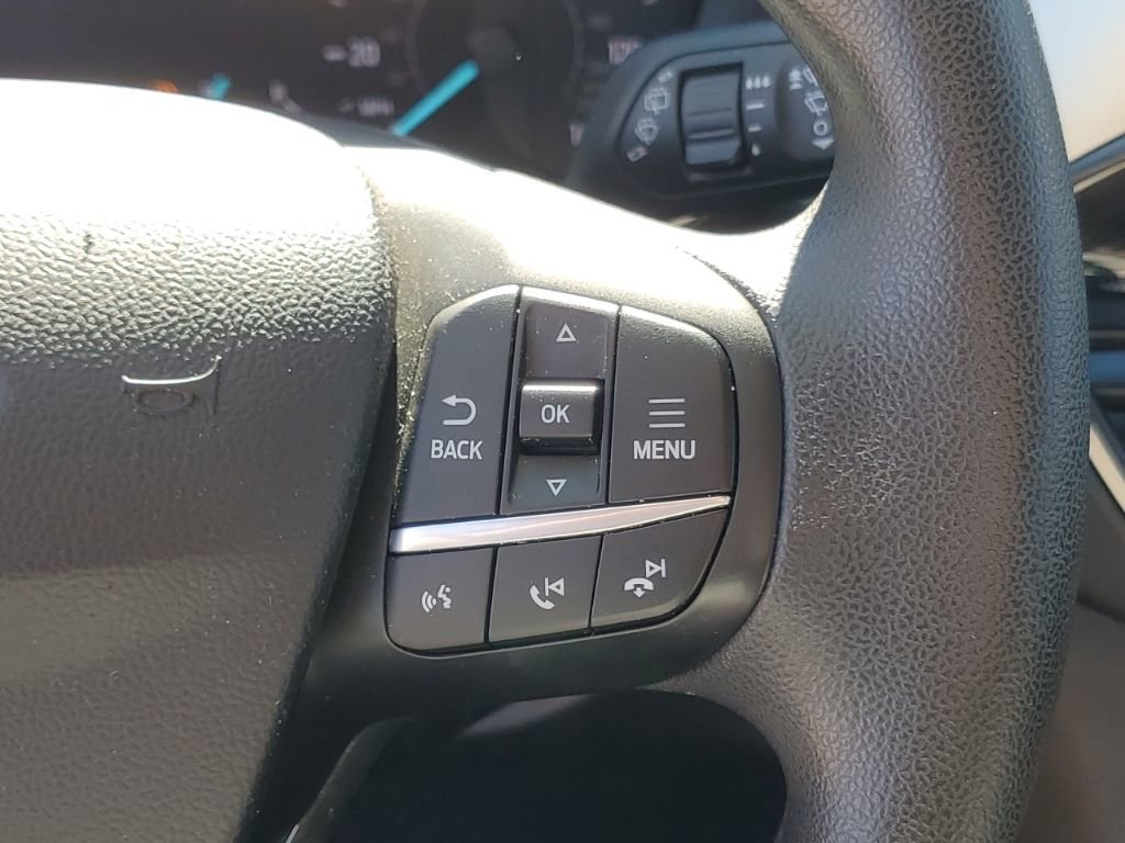 Used 2020 Ford Escape SE image 15