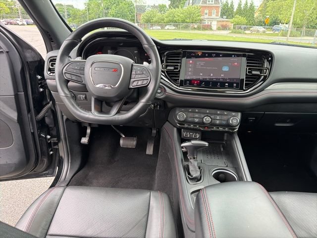 Used 2025 Dodge Durango GT AWD/4WD image 16