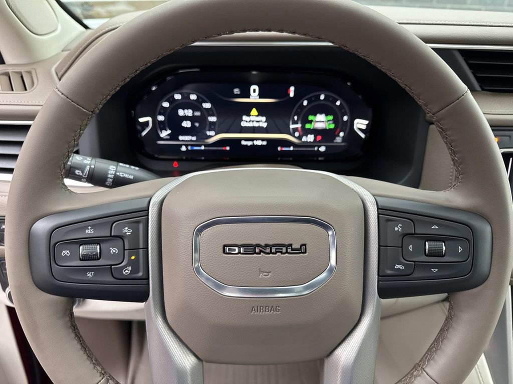 Used 2023 GMC Yukon XL Denali image 27