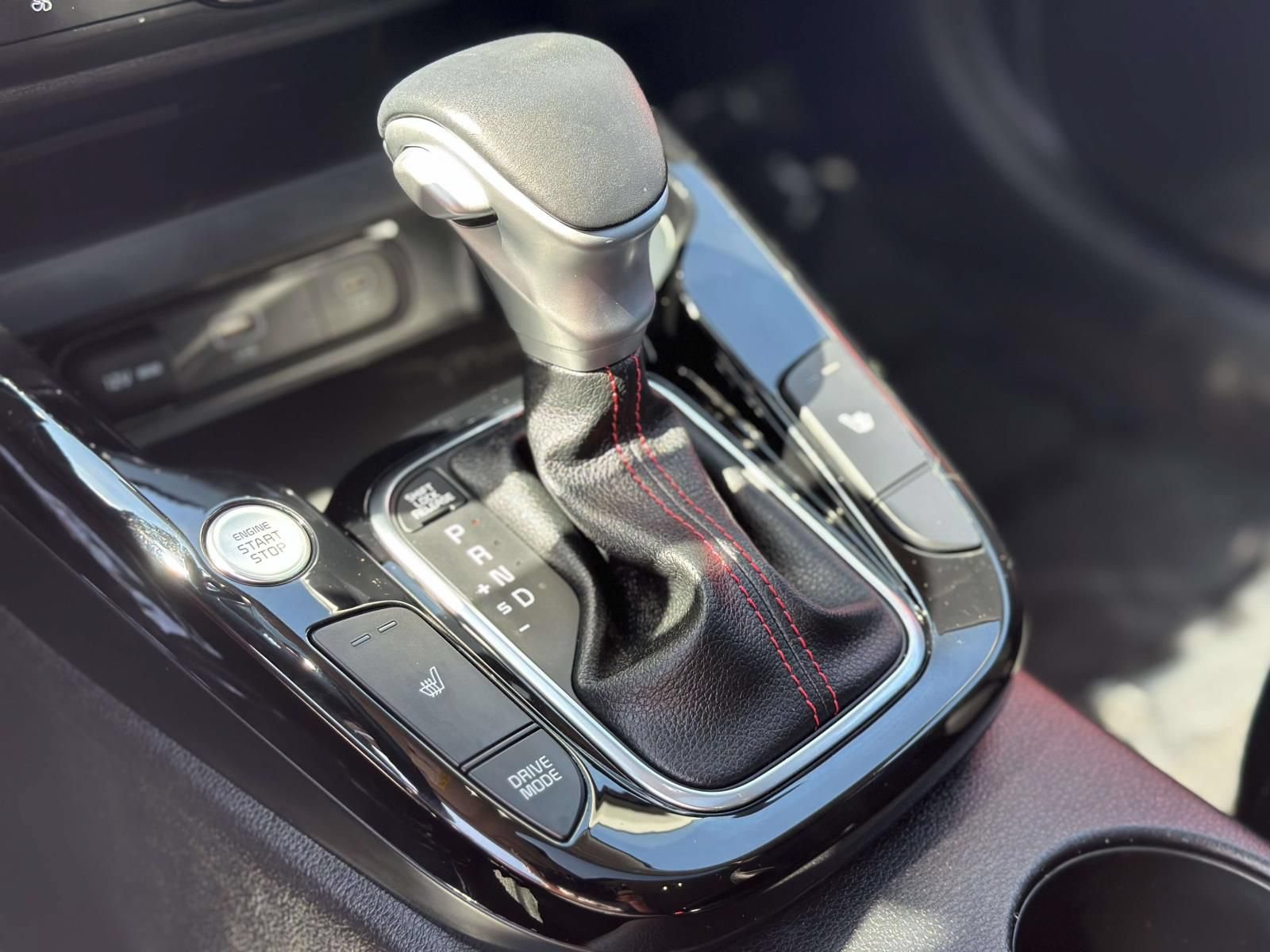 Used 2024 Kia Soul GT-Line w/ GT-Line Technology Package FWD image 13
