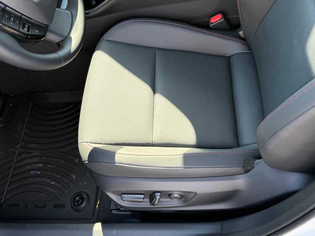 New 2026 Toyota Prius Plug-In Hybrid image 12