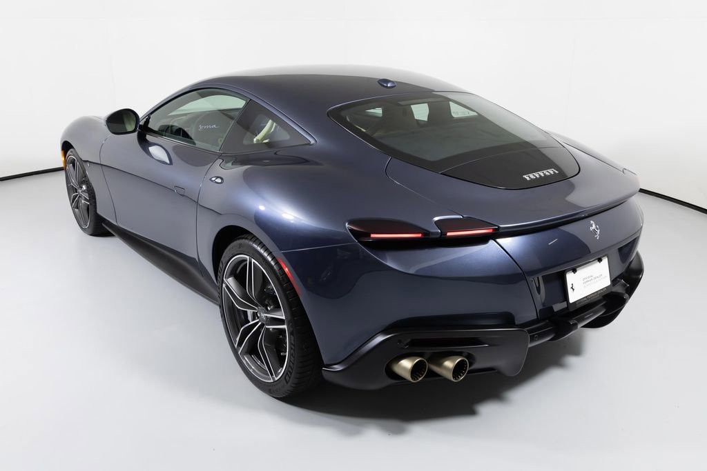 Used 2021 Ferrari Roma image 14