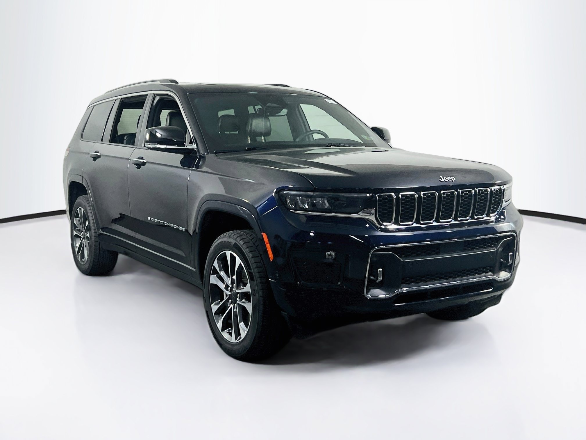 Used 2023 Jeep Grand Cherokee L Overland AWD/4WD image 3