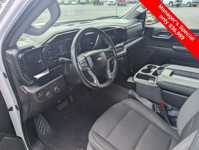 Used 2025 Chevrolet Silverado 1500 LT AWD/4WD image 14