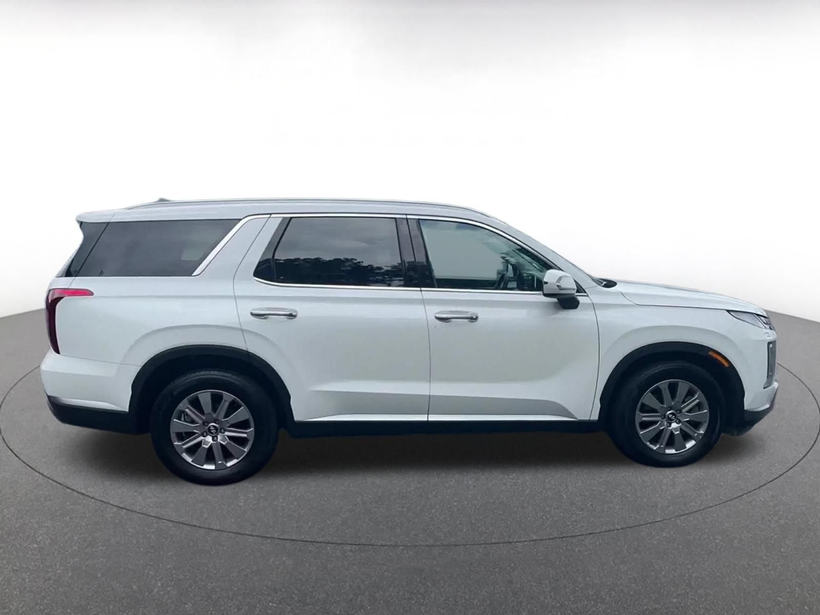 Used 2025 Hyundai Palisade SEL AWD/4WD image 16