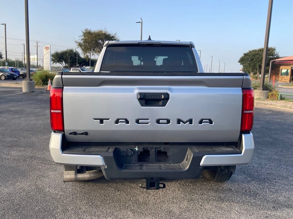 Used 2024 Toyota Tacoma TRD Off-Road AWD/4WD image 6