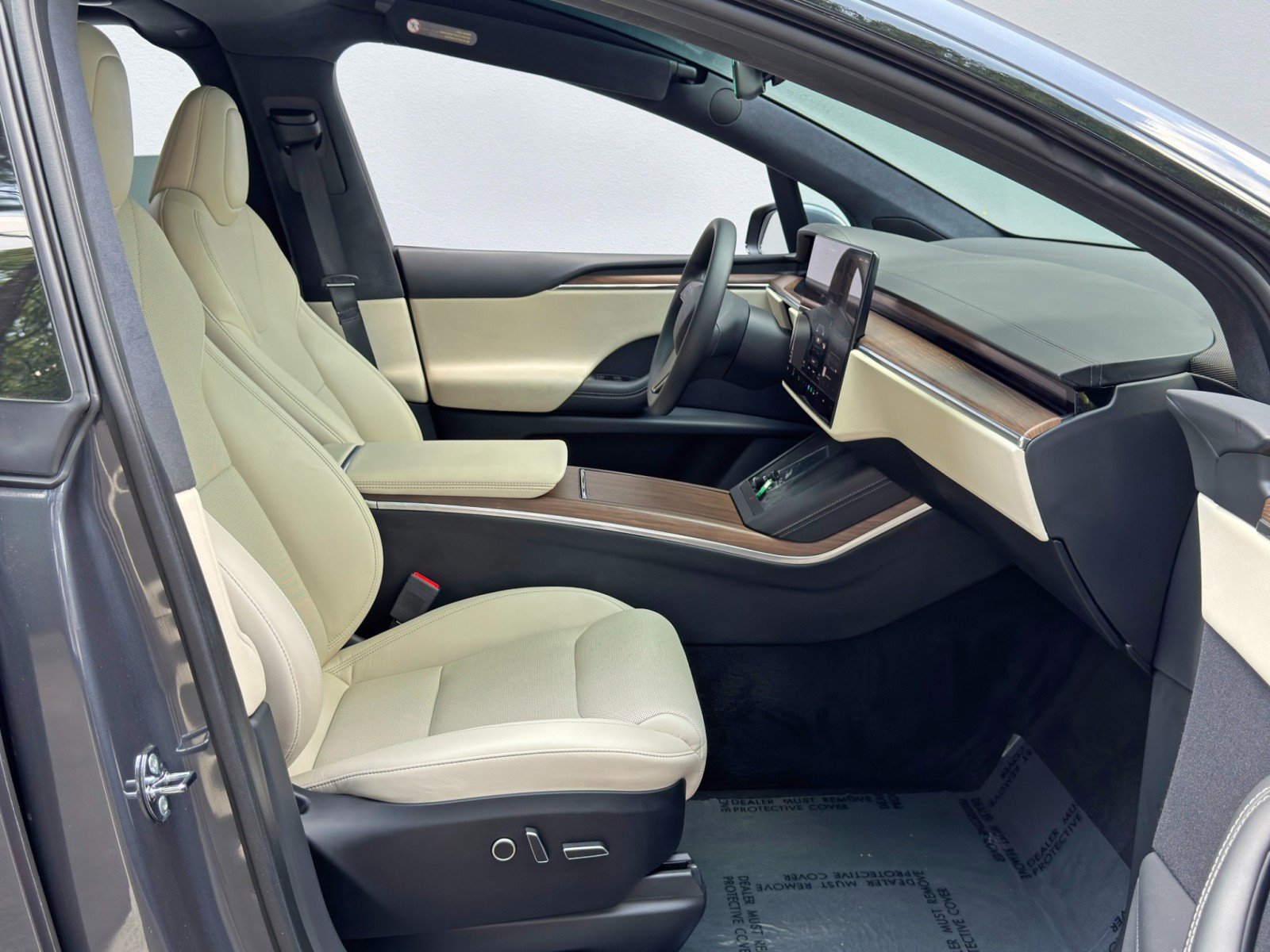 Used 2023 Tesla Model X AWD/4WD image 15