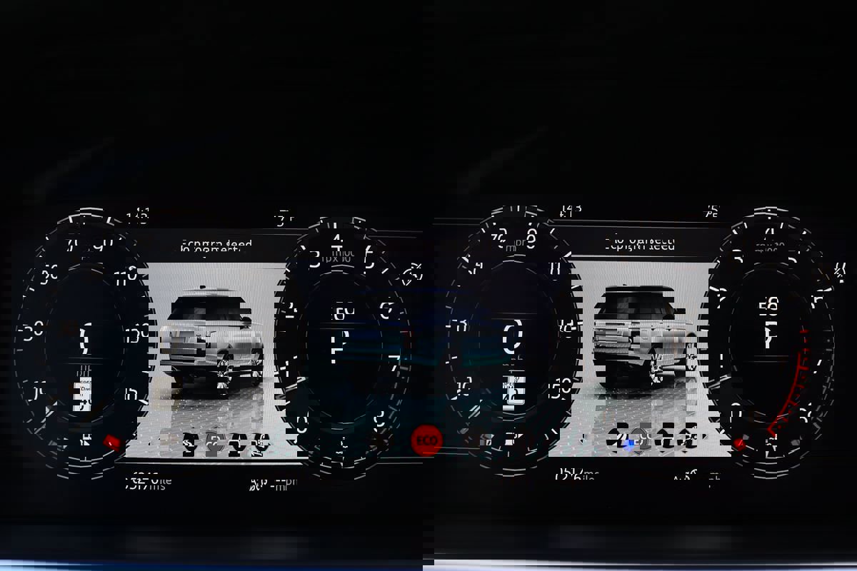 Used 2018 Land Rover Range Rover HSE image 18