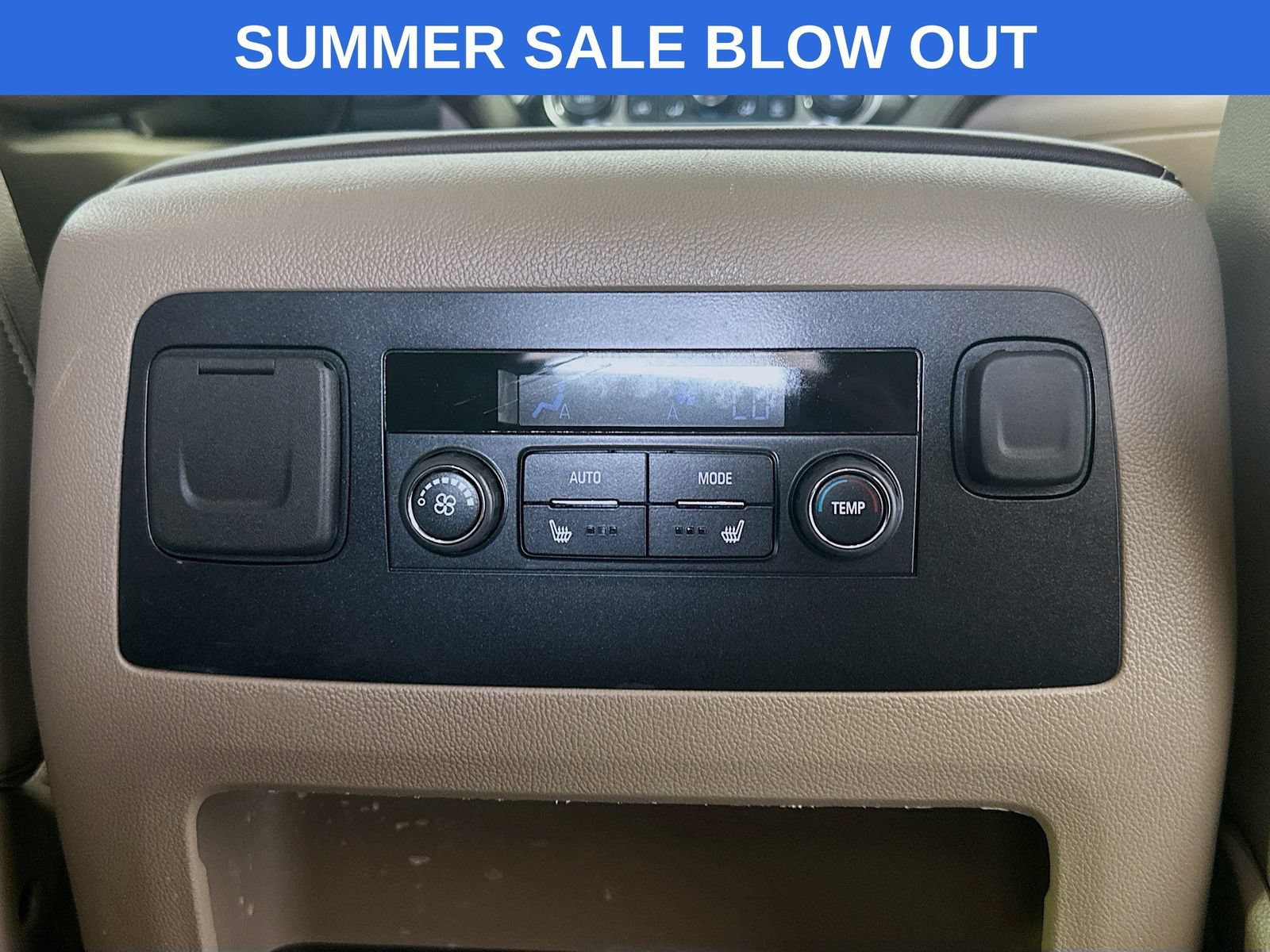 Used 2018 Chevrolet Tahoe Premier AWD/4WD image 27
