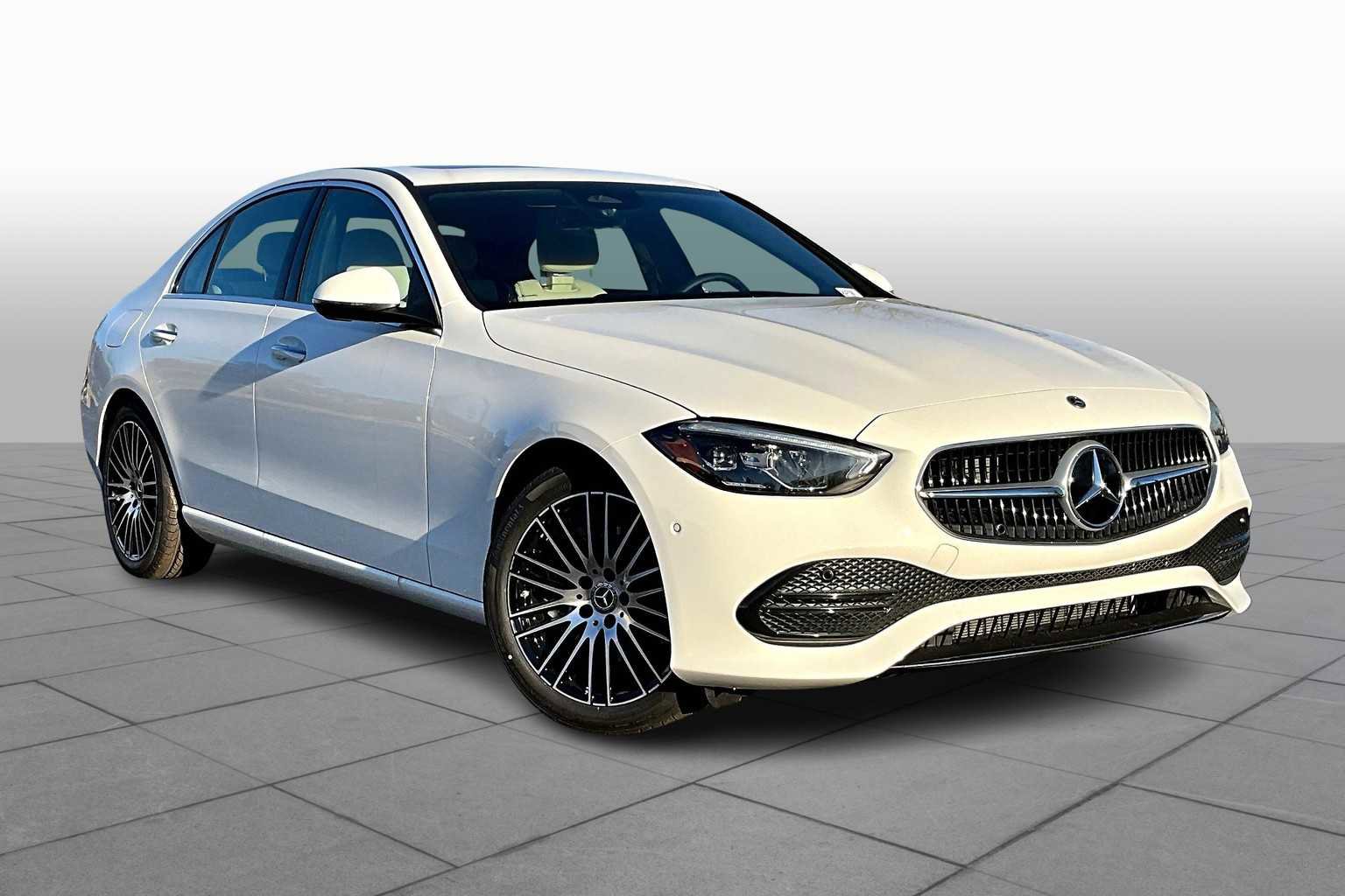 Used 2025 Mercedes-Benz C 300 4MATIC Sedan image 2