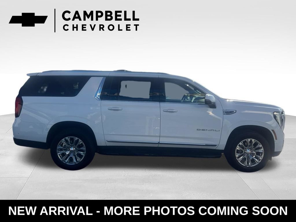 Used 2025 GMC Yukon XL Denali AWD/4WD image 6