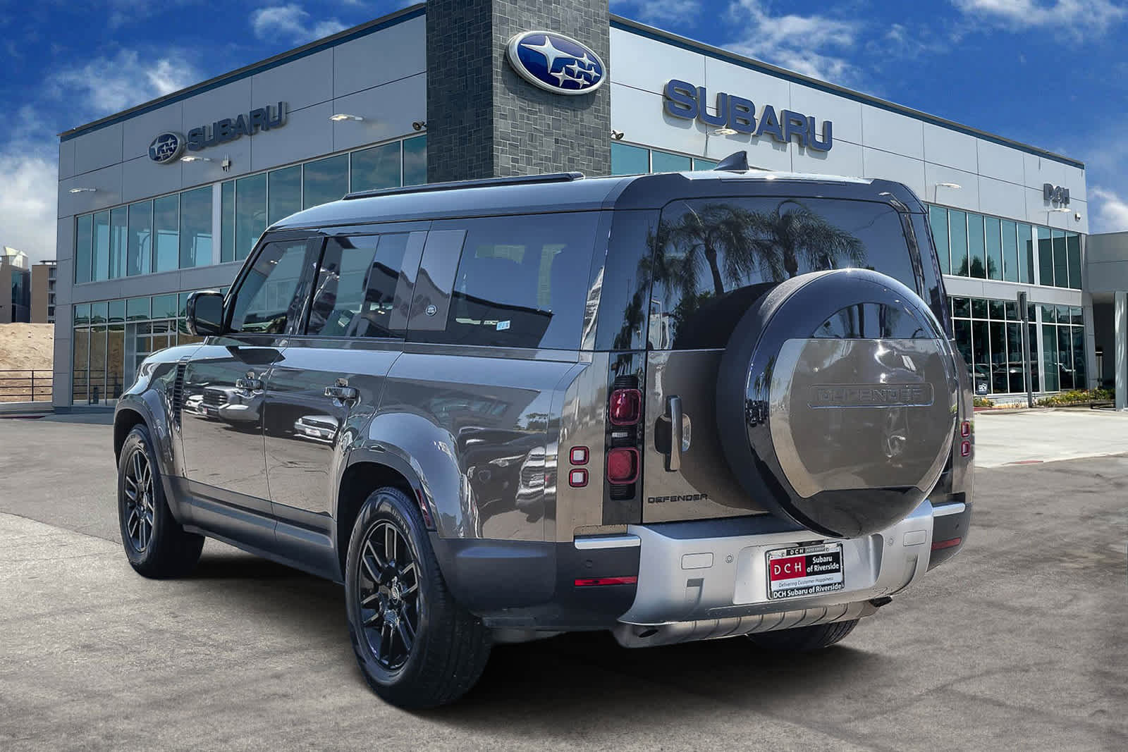 Used 2024 Land Rover Defender 130 S image 6