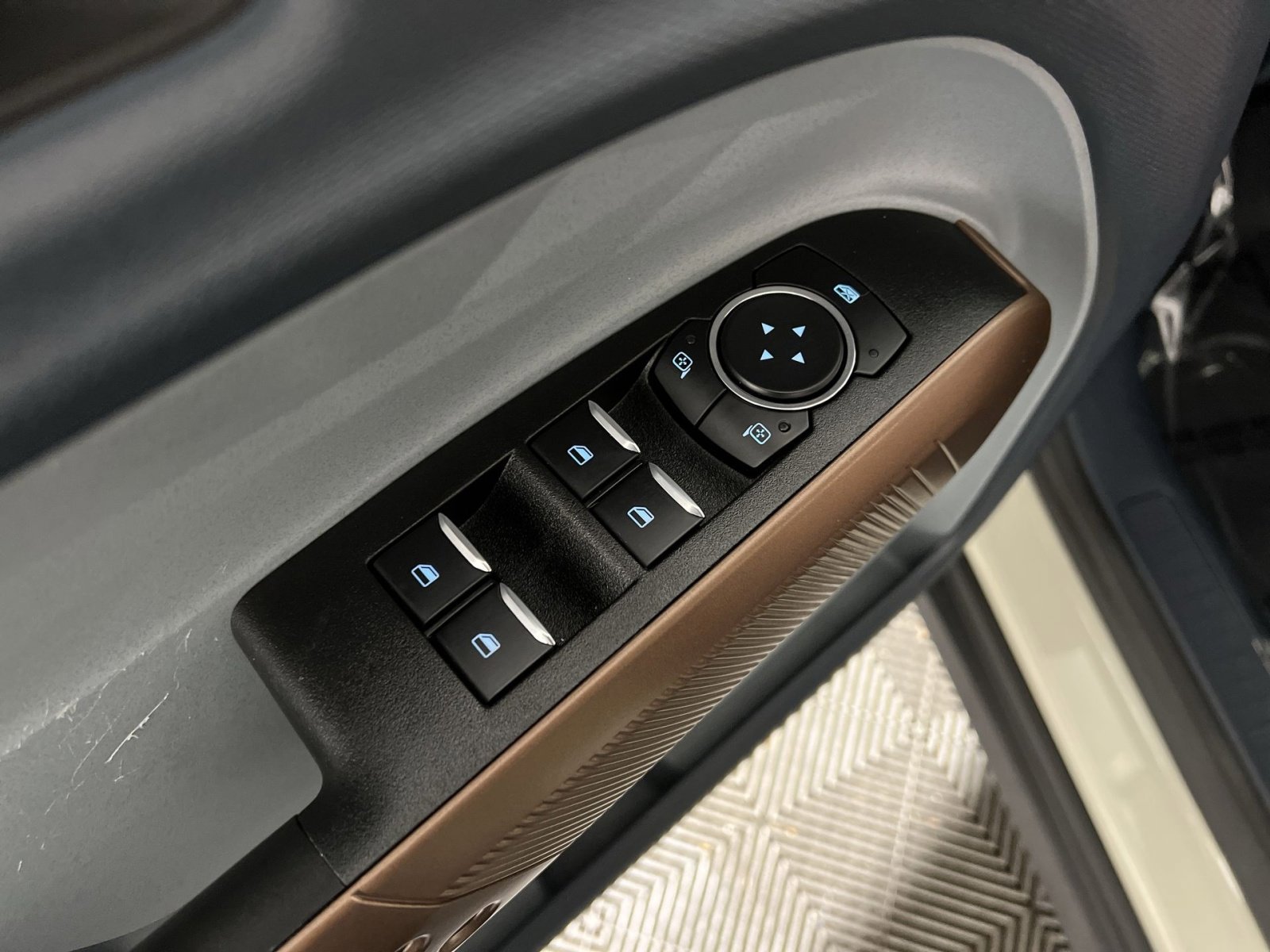 Used 2024 Ford Maverick Lariat image 15