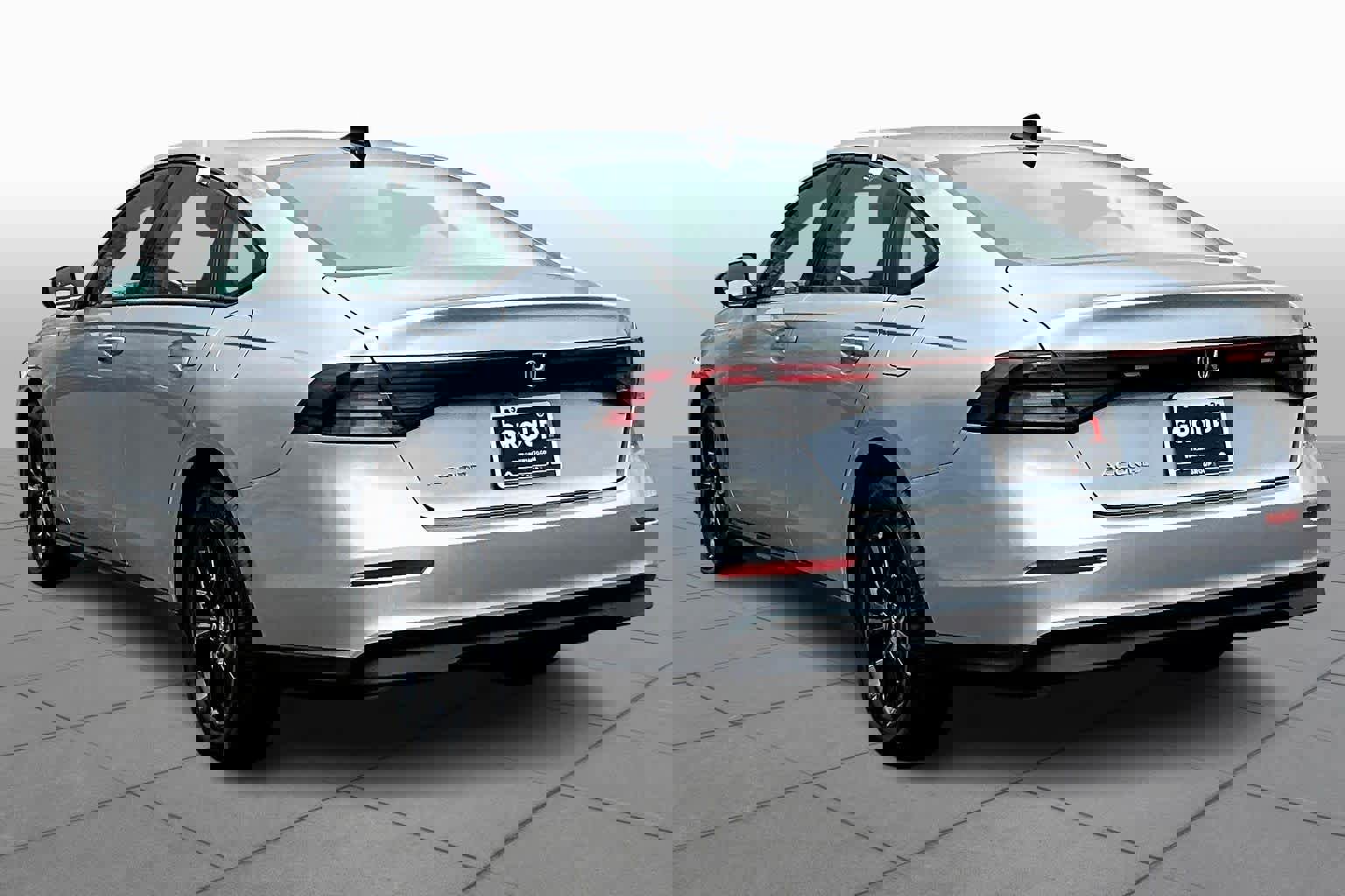 Used 2025 Honda Accord SE image 12