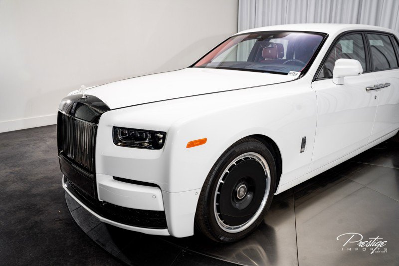 Used 2024 Rolls-Royce Phantom Sedan image 7