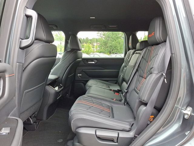 New 2025 Nissan Armada PRO-4X image 9