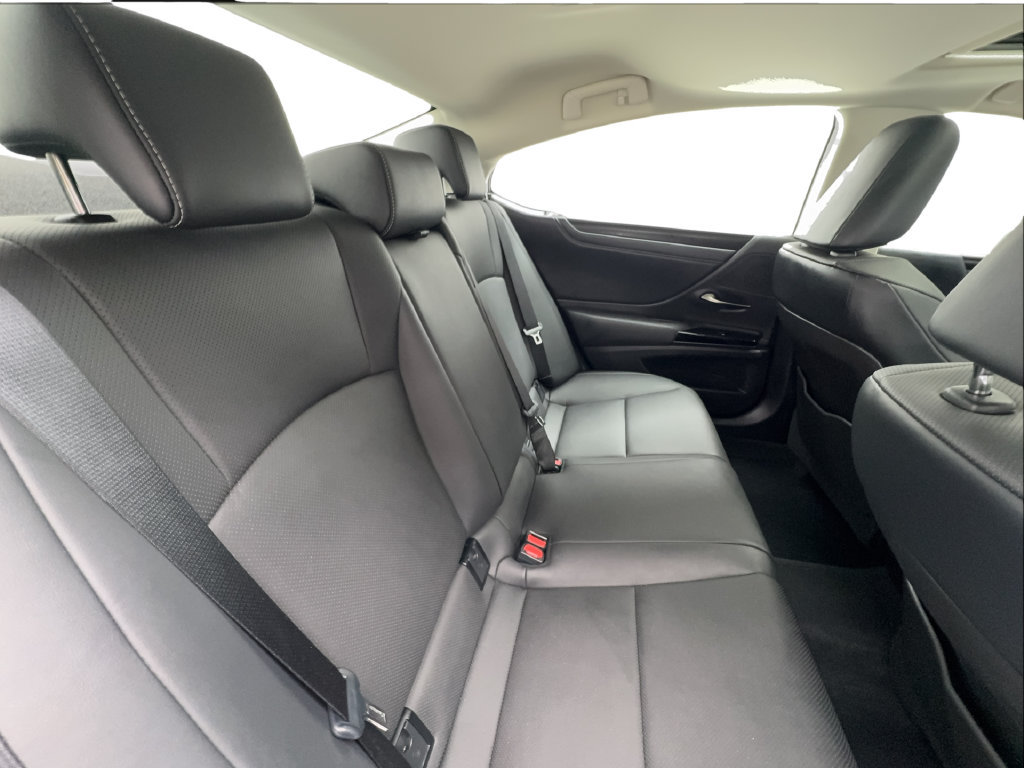 Used 2024 Lexus ES 350 w/ Premium Package FWD image 29