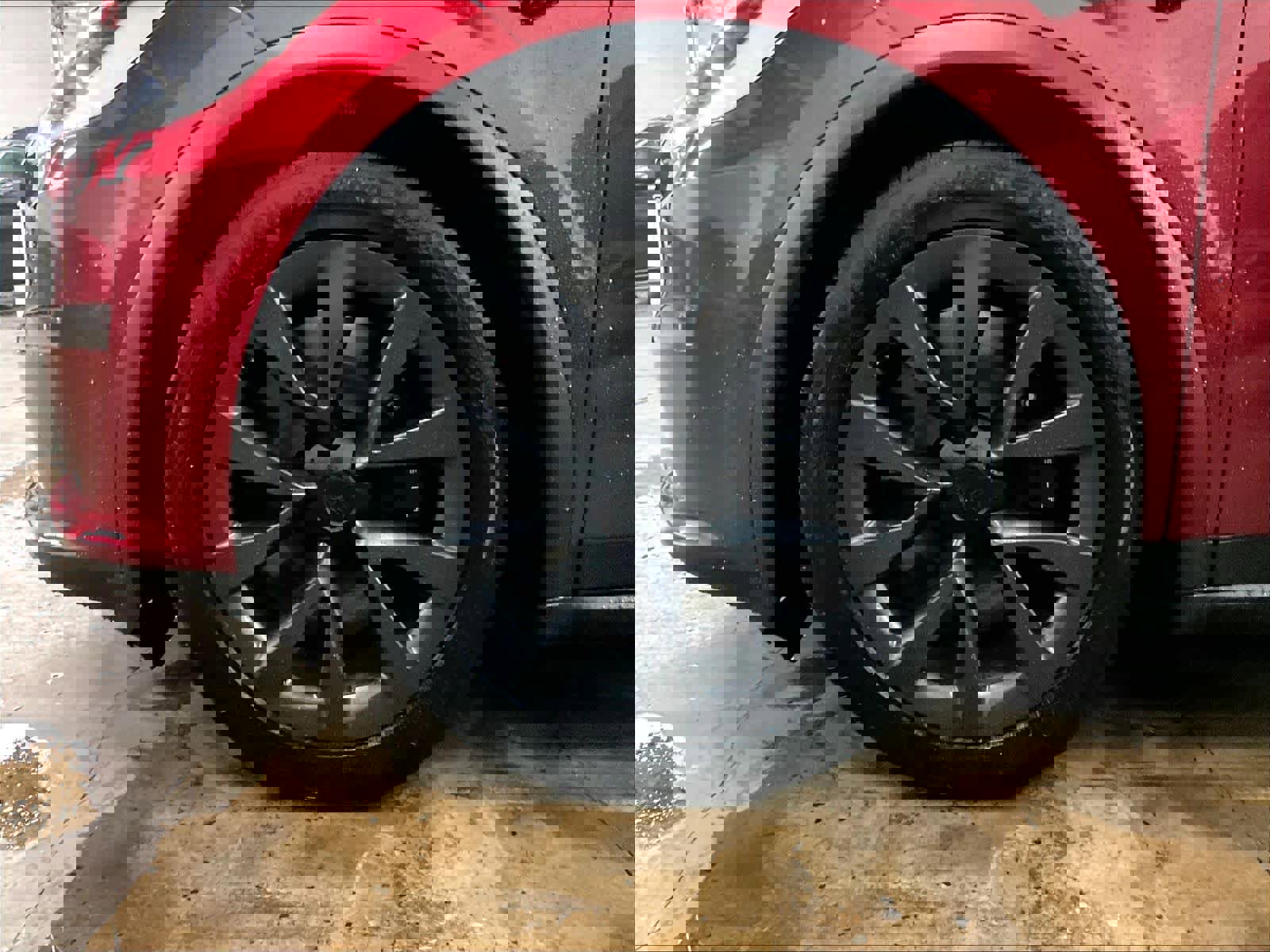 Used 2024 Tesla Model X image 11