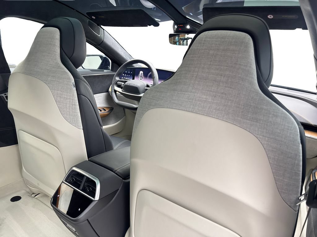 Used 2025 Lucid Air Grand Touring AWD/4WD image 39