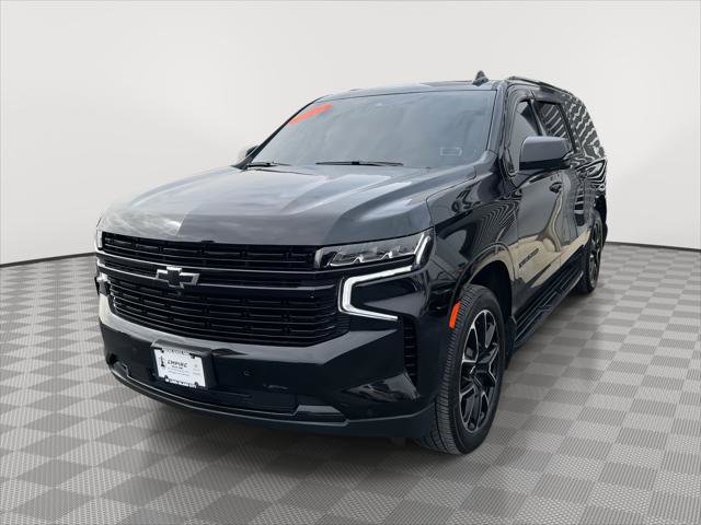 Used 2024 Chevrolet Suburban RST w/ Luxury Package AWD/4WD image 3
