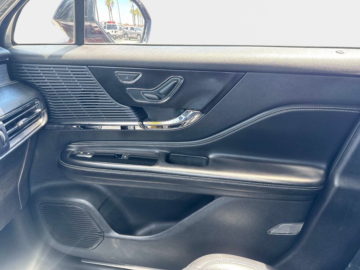 Used 2020 Lincoln Corsair FWD image 23
