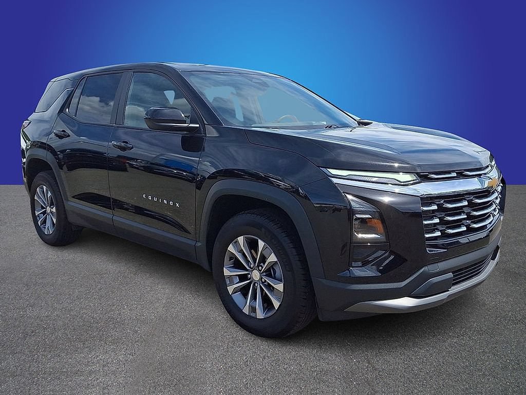 Used 2025 Chevrolet Equinox LT AWD/4WD image 3