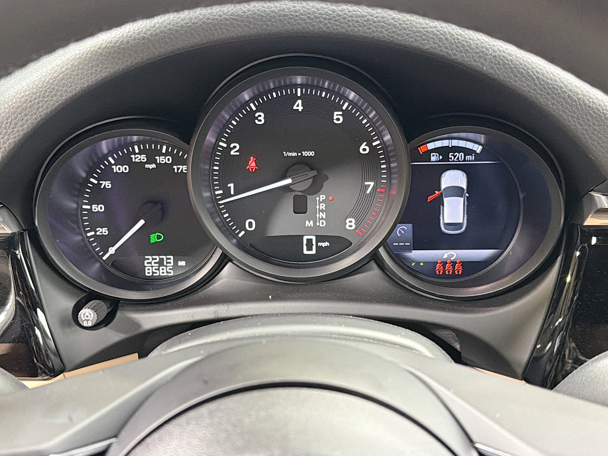 Certified 2025 Porsche Macan image 40