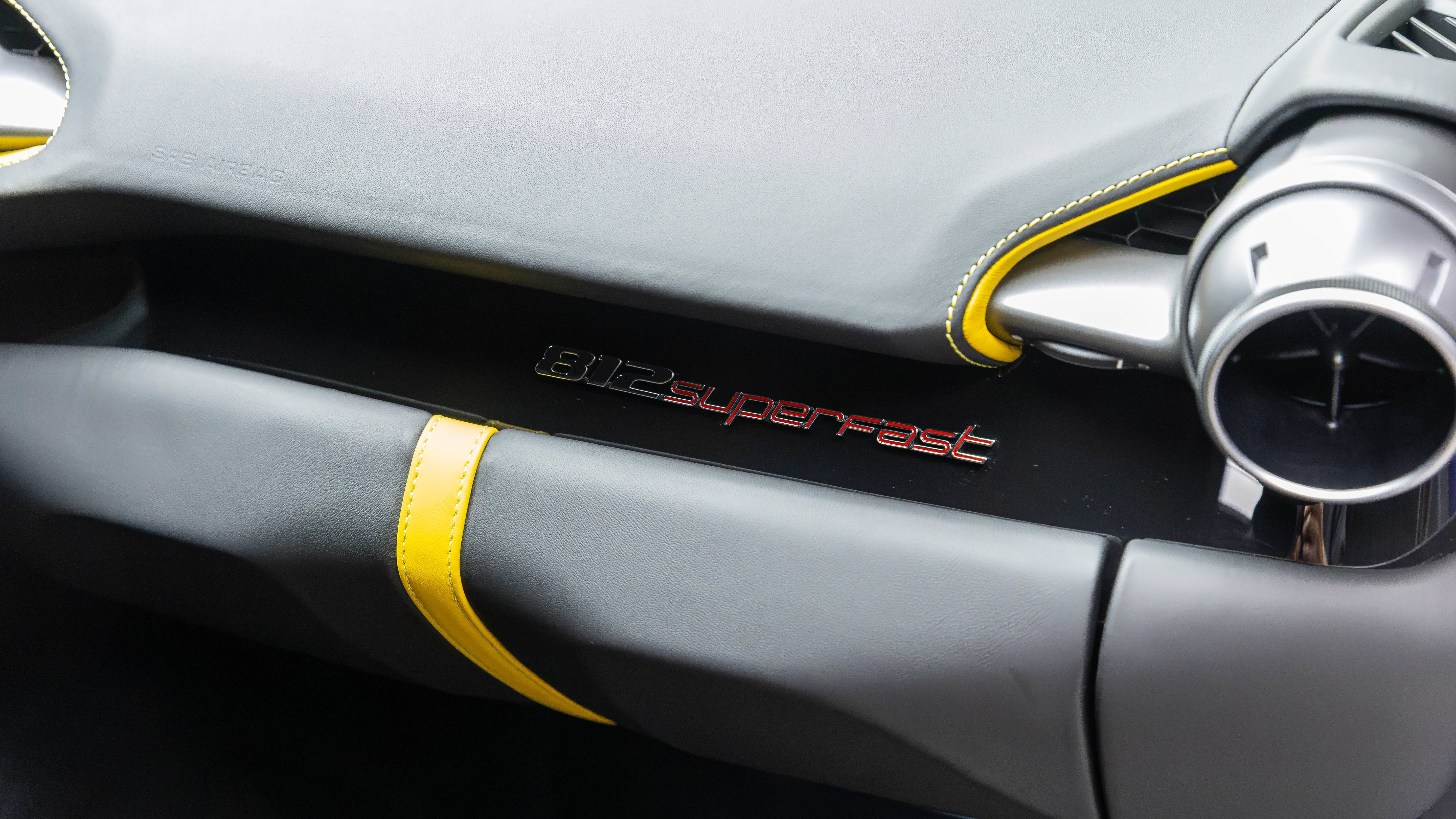 Used 2020 Ferrari 812 Superfast RWD image 48