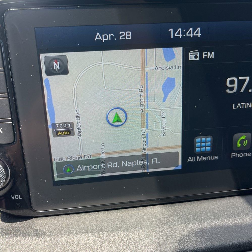 Used 2019 Hyundai Santa Fe AWD w/ Cargo Package image 18