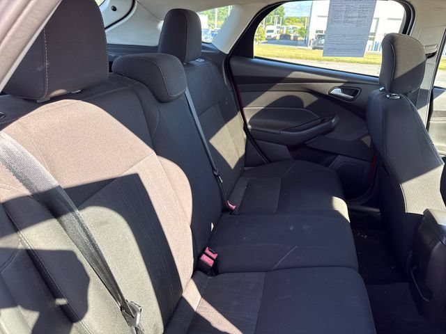 Used 2016 Ford Focus SE FWD image 12