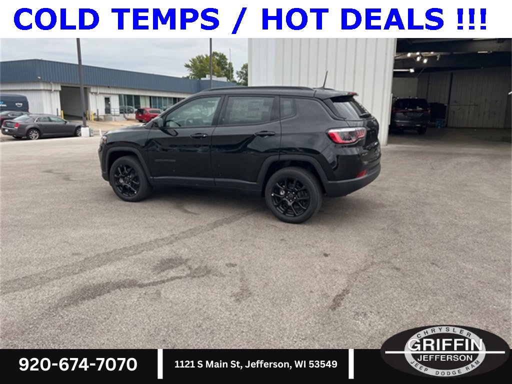 New 2025 Jeep Compass Latitude w/ Sun & Sound Group image 12