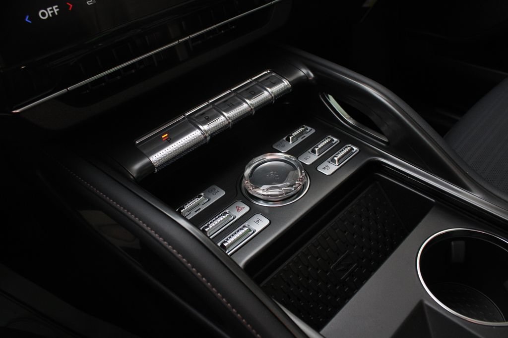 New 2026 Lincoln Nautilus Reserve AWD/4WD image 19