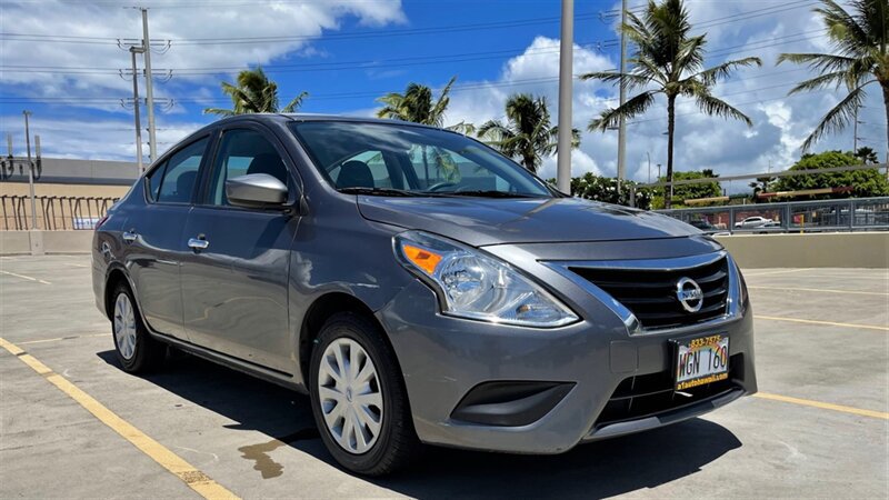 Used 2018 Nissan Versa SV FWD image 7