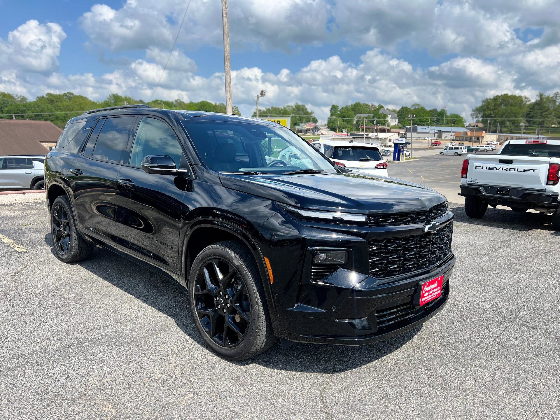 Used 2024 Chevrolet Traverse RS