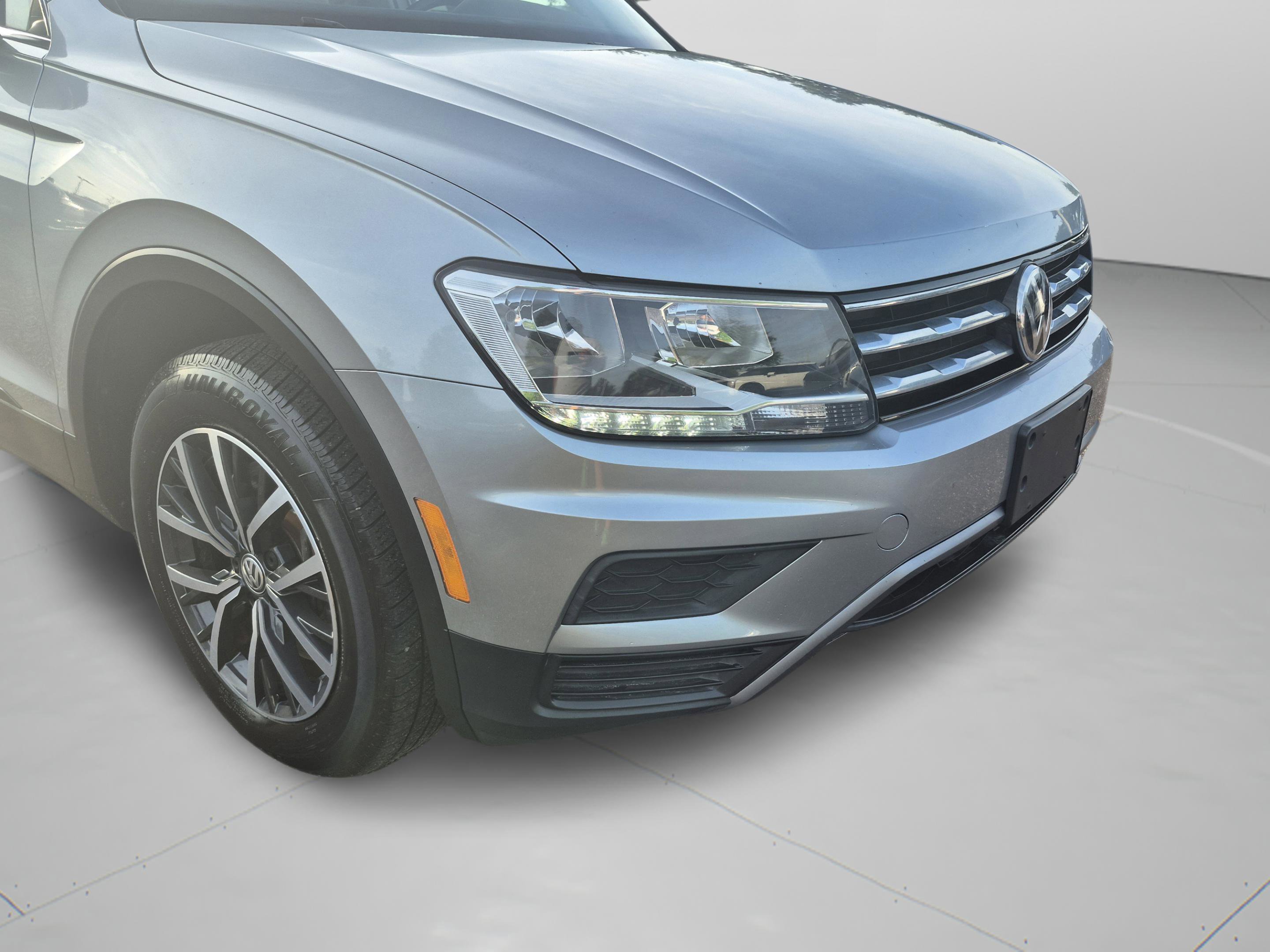 Used 2019 Volkswagen Tiguan SE AWD/4WD image 34
