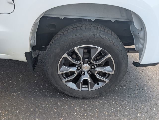 Used 2022 Chevrolet Silverado 1500 LT w/ Z71 Off-Road Package AWD/4WD image 24