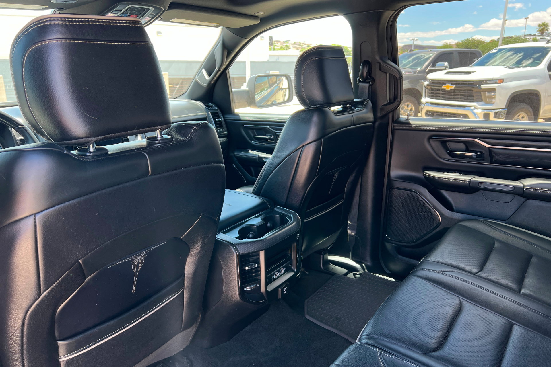 Used 2022 RAM 1500 Limited AWD/4WD image 19