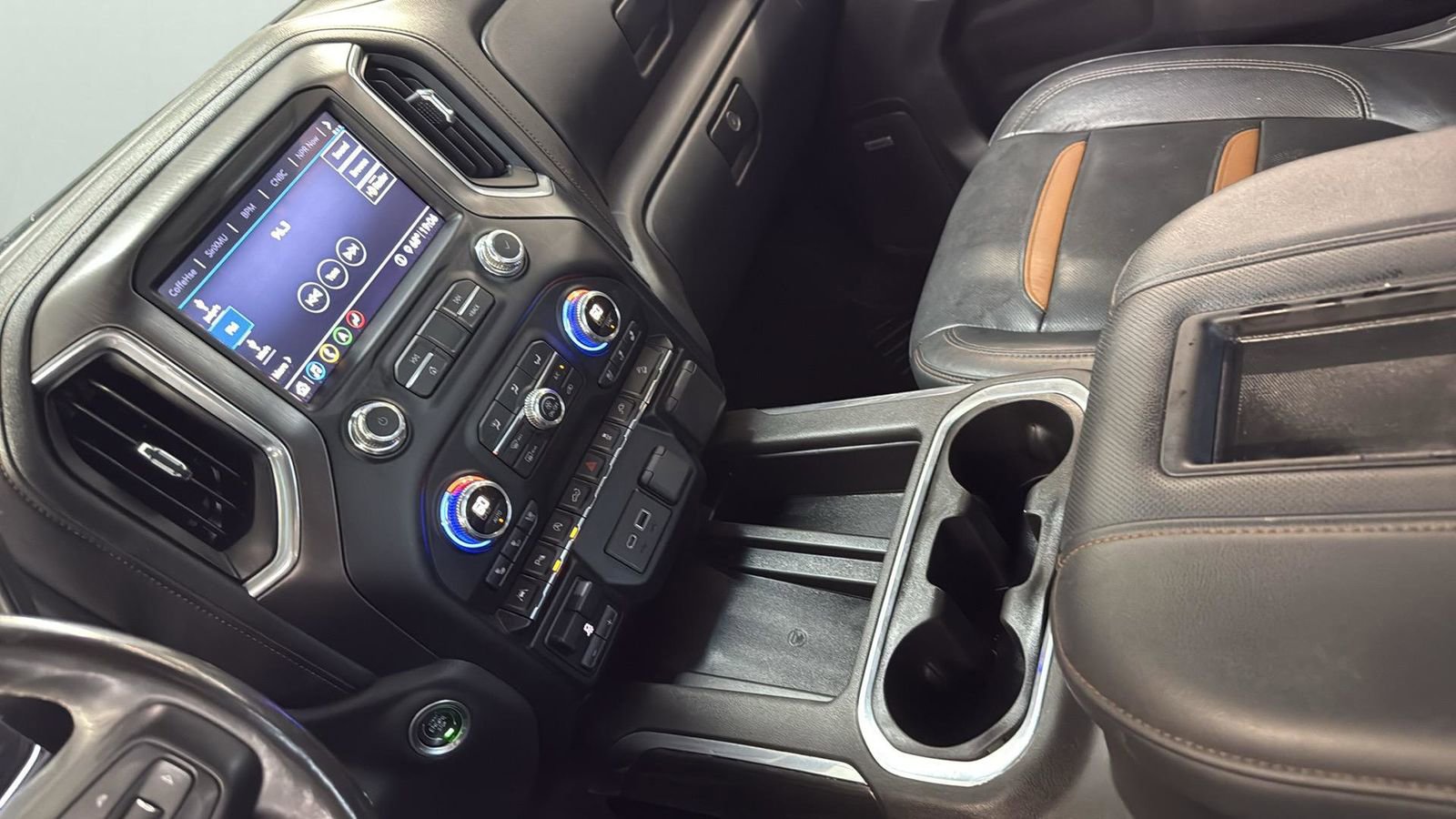 Used 2020 GMC Sierra 1500 AT4 w/ AT4 Premium Package image 18