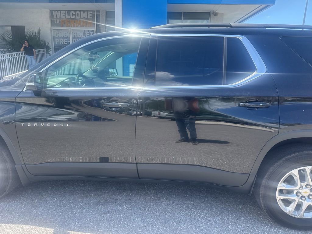 Used 2019 Chevrolet Traverse LT FWD image 7