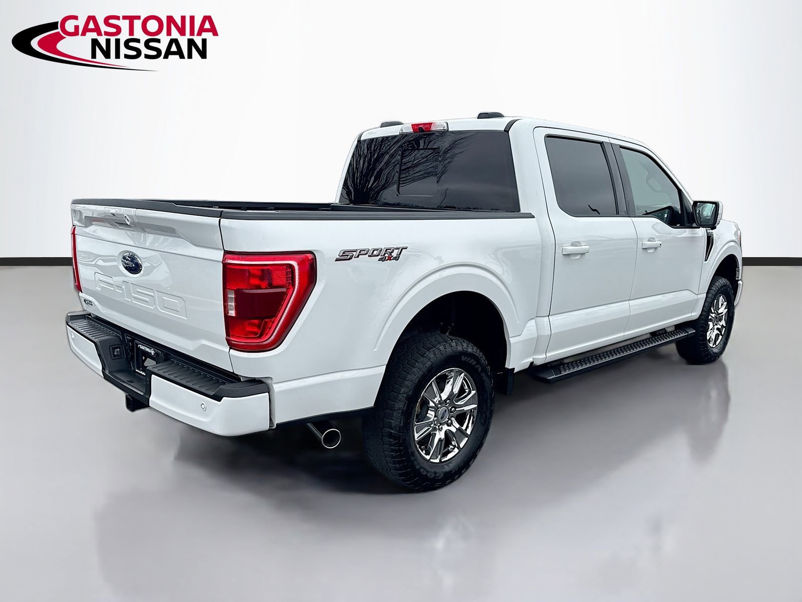 Used 2021 Ford F150 XLT w/ Equipment Group 302A High image 9