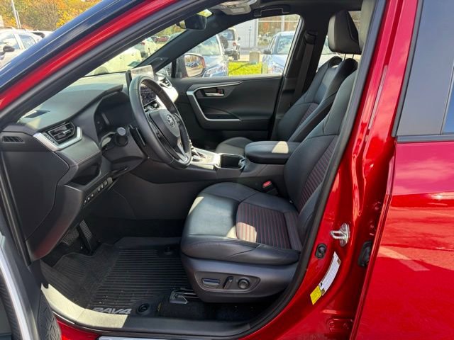 Used 2024 Toyota RAV4 XSE w/ Weather Package image 15