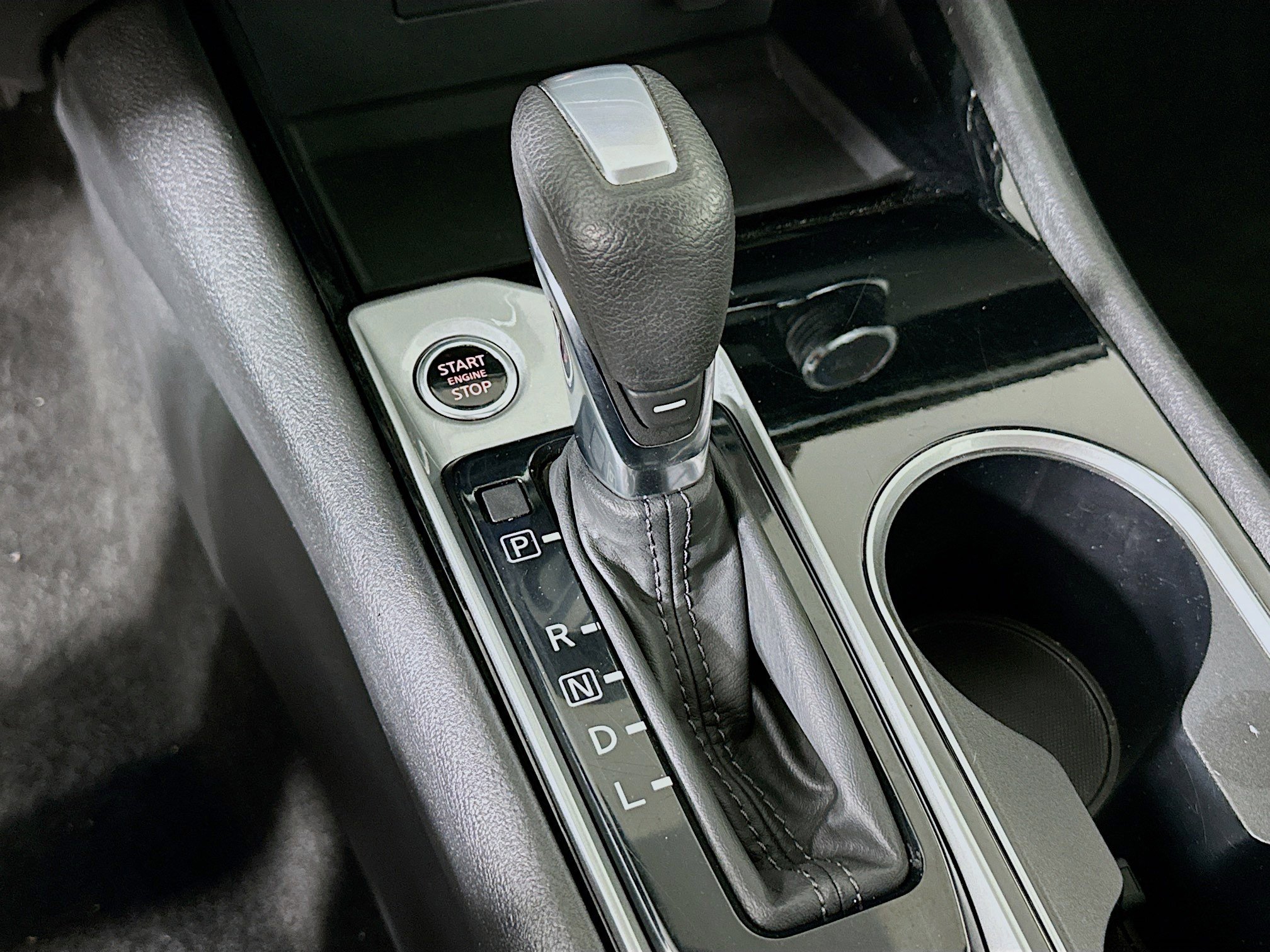 Used 2024 Nissan Altima 2.5 SV image 24