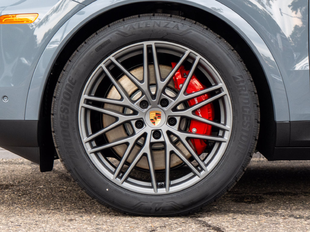 New 2026 Porsche Cayenne S AWD/4WD image 12