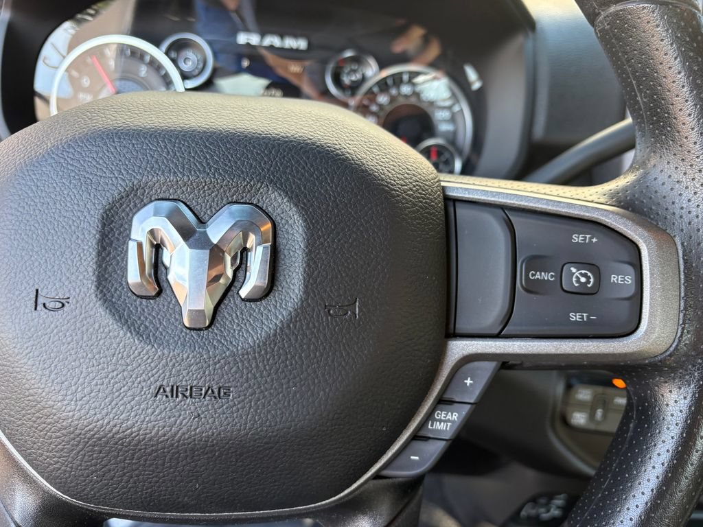 Used 2024 RAM 3500 Tradesman w/ Chrome Appearance Group AWD/4WD image 21