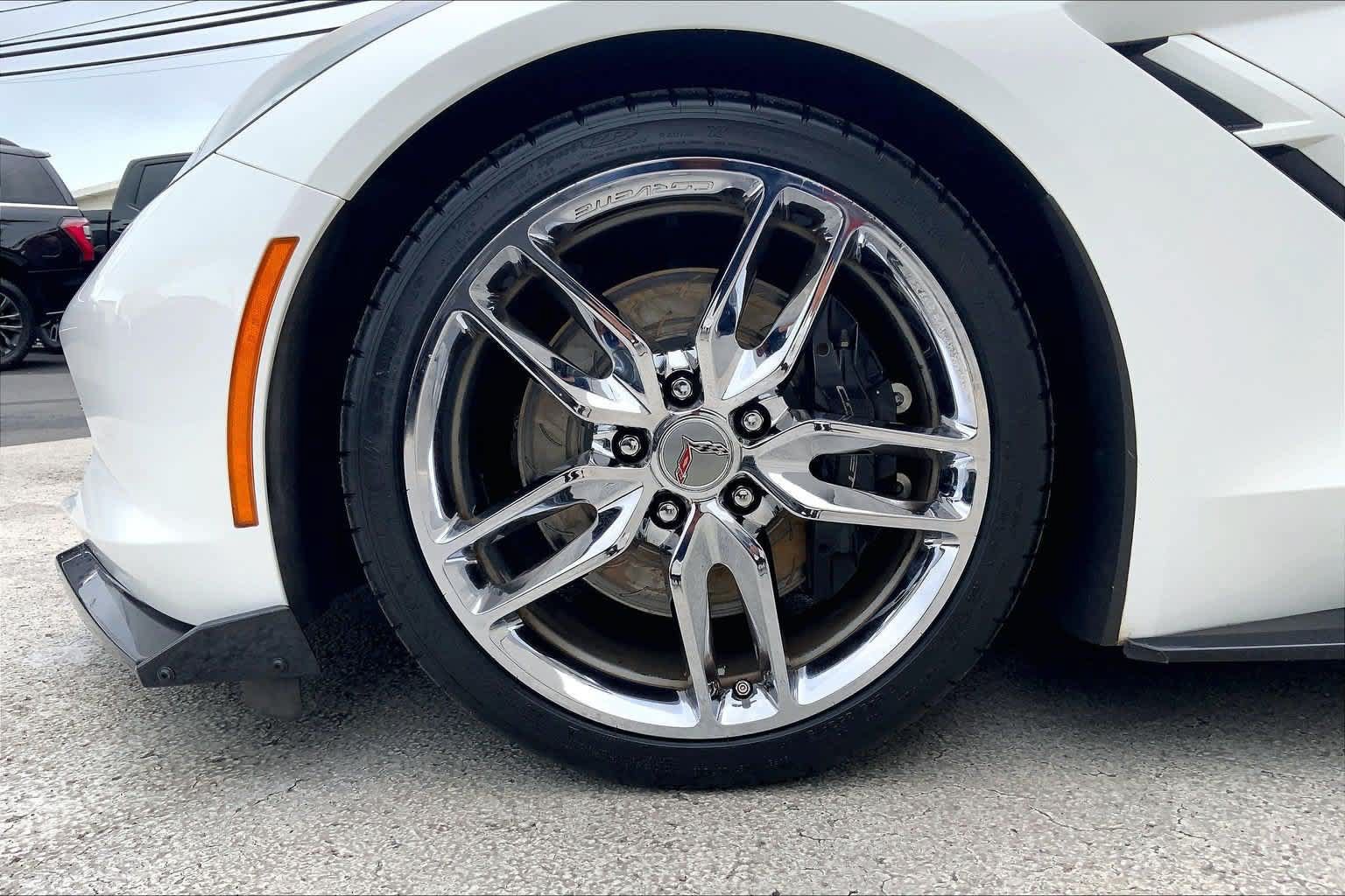 Used 2016 Chevrolet Corvette Stingray Coupe w/ 3LT Preferred Equipment Group RWD image 8