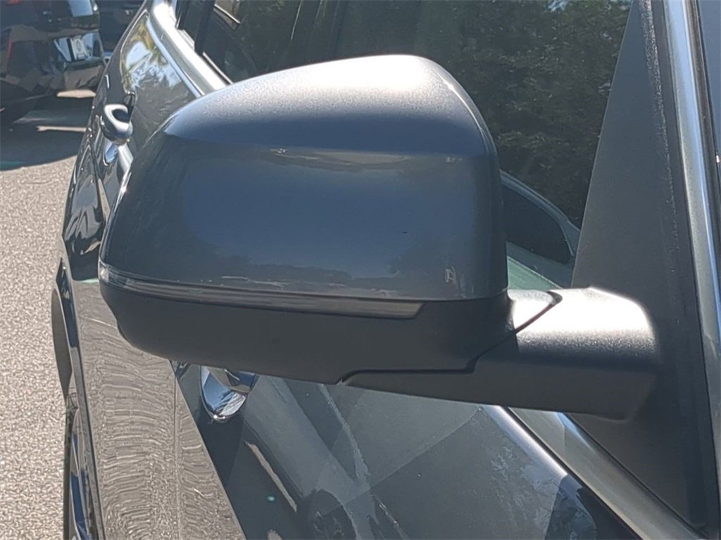 New 2026 BMW X7 xDrive40i w/ Premium Package image 12